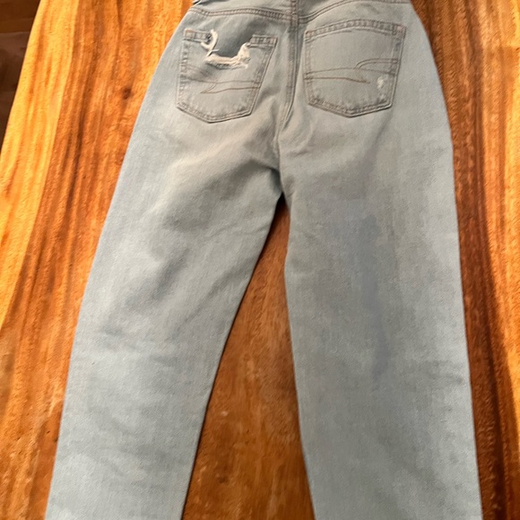 Amazing deal New worn once 2pairs American Eagle jeans size 000. Style mom-jeans - Picture 11 of 12